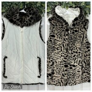 Reversible Puffer Vest MEDIUM White Faux Fur Animal Print Hooded Mob Wife